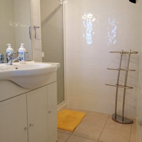 Sweet Estagel-salle d'eau-blanc