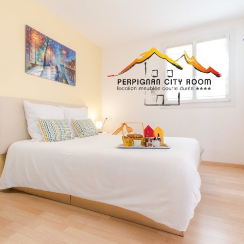 perpignancityroom-thuesneuf-chambre-jaune-lit-blanc2022