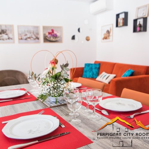 perpignancityroom-thuesneuf-salon-cuisine-orange